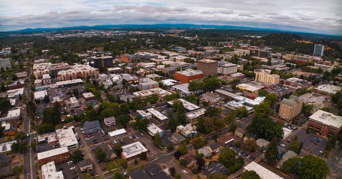 Gæti Eugene-borg í Oregon tekið þúsund dollara skatt á stór fyrirtæki fyrir hreina orku?