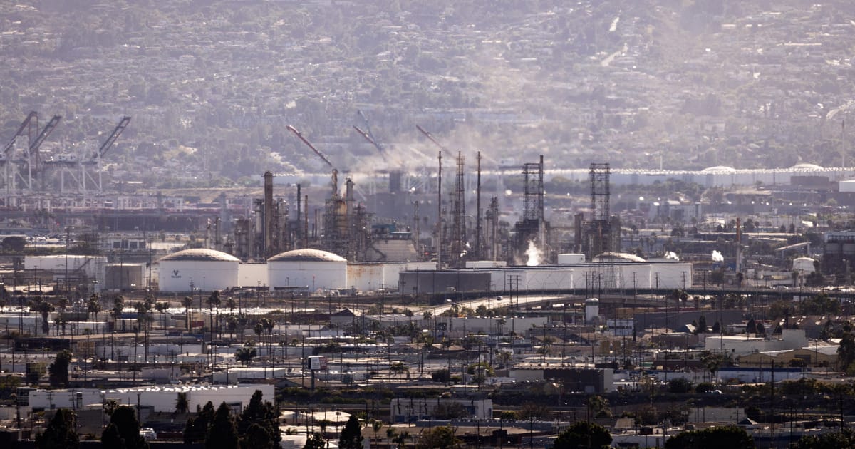 California makes controversial change to cap-and-invest program
