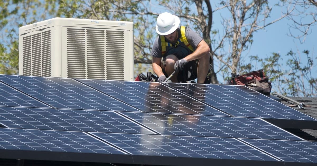 Illinois adapts clean energy training for economic shifts
