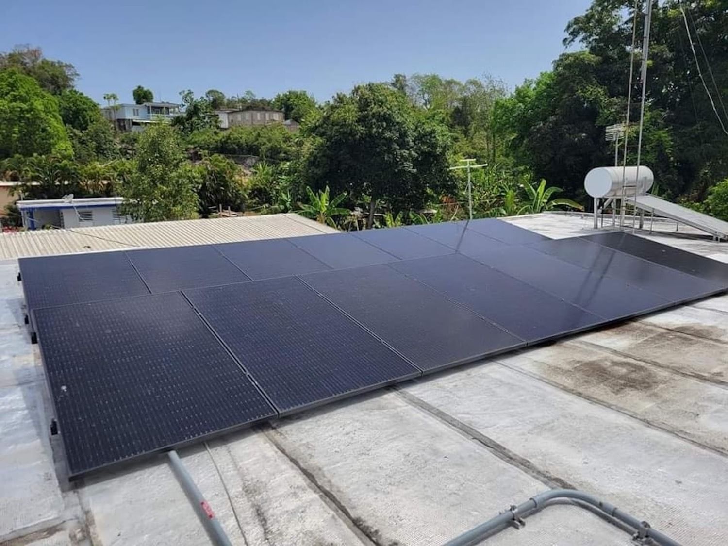 Puerto Rico will link up 7,000 solar systems to help… | Canary Media