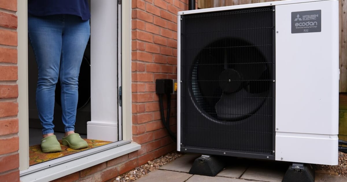 Want a deal on a heat pump? Team up with your neighbors. Want a deal on a heat pump? Team up with your neighbors.