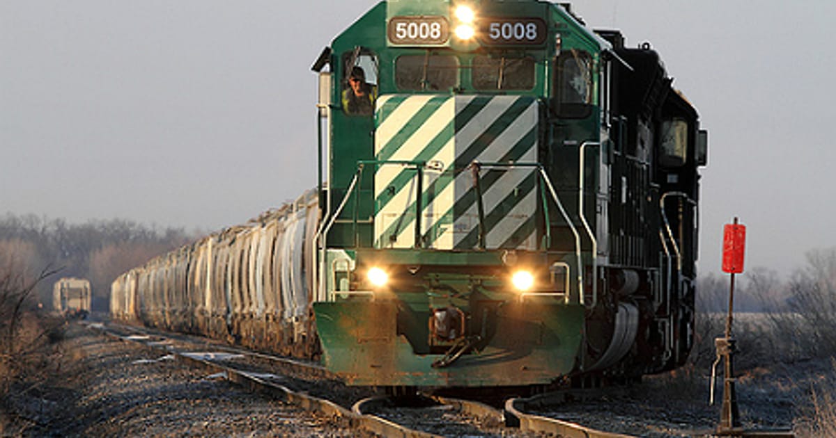Frack Train Rail arteries make or break frac sand growth in Midwest | Canary Media
